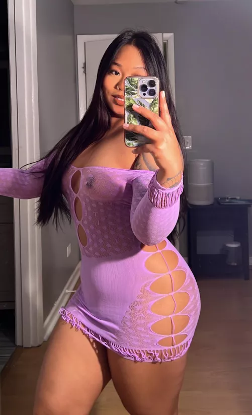 young Filipina by thickfilipinachick