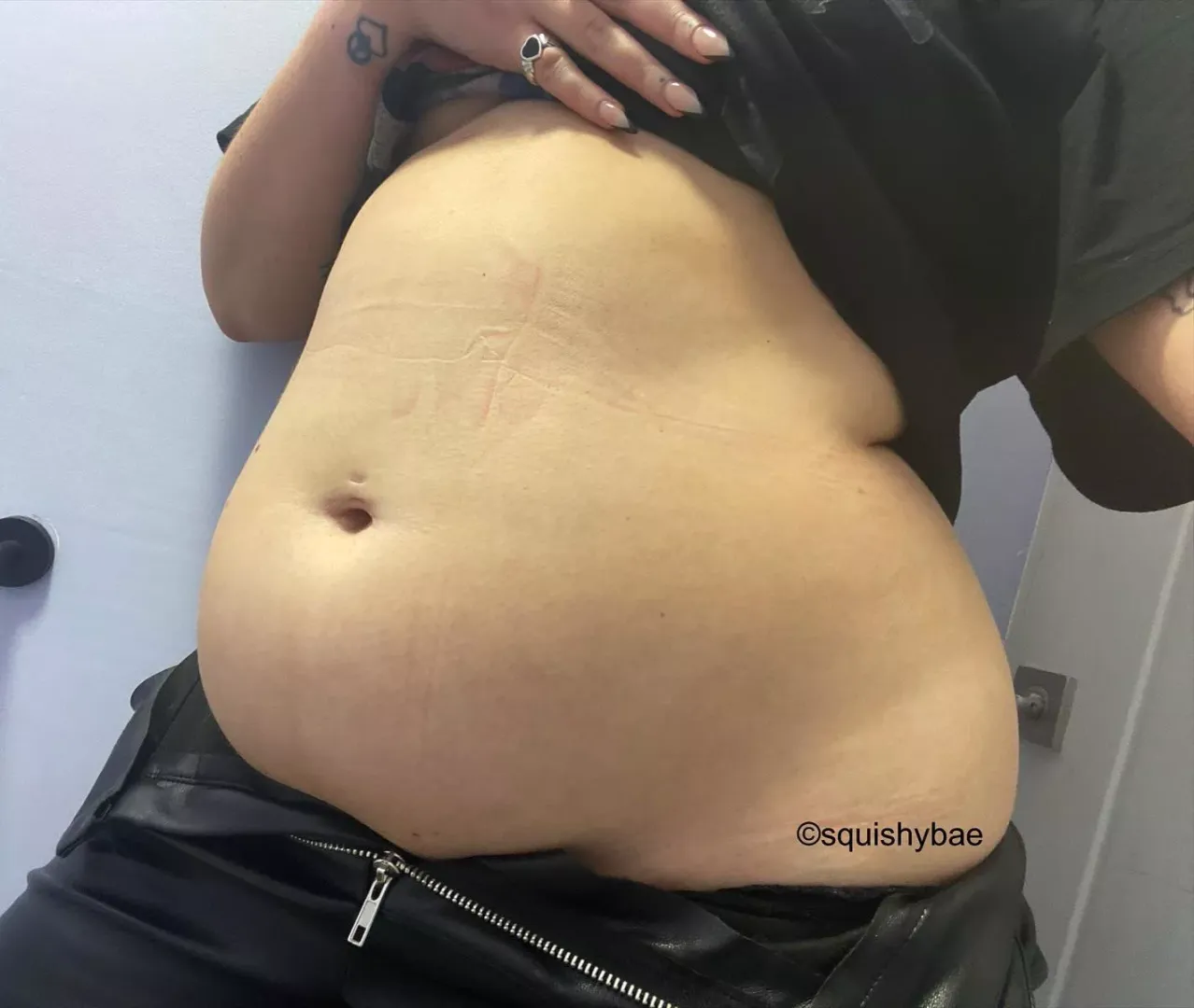 Your daily dose of Squishy’s belly 🥰 posted by squishy_bae
