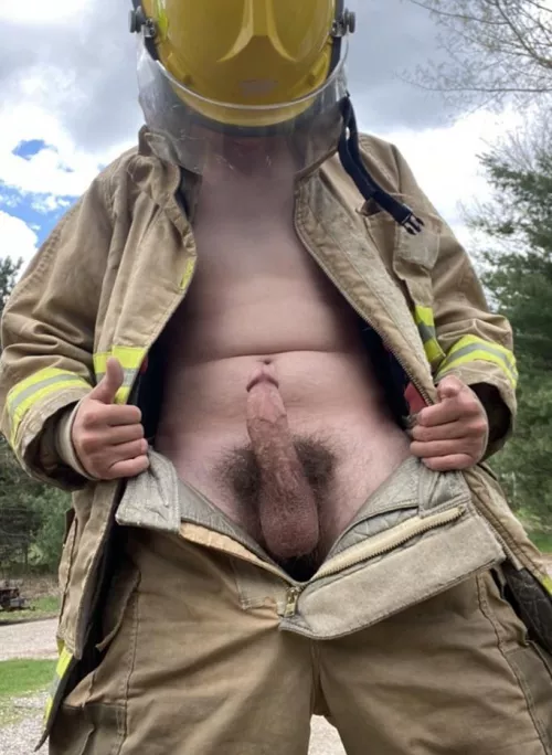 Your favorite bushy firefighter 😜 by farmer62