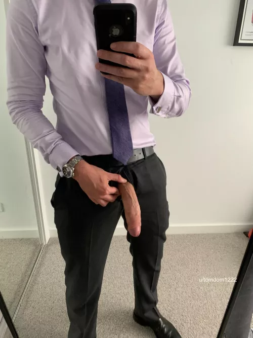 Your job is to kneel. by tomdom1222