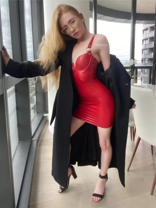 Your little latex Barbie doll - who wants to play? by petite_nymphet