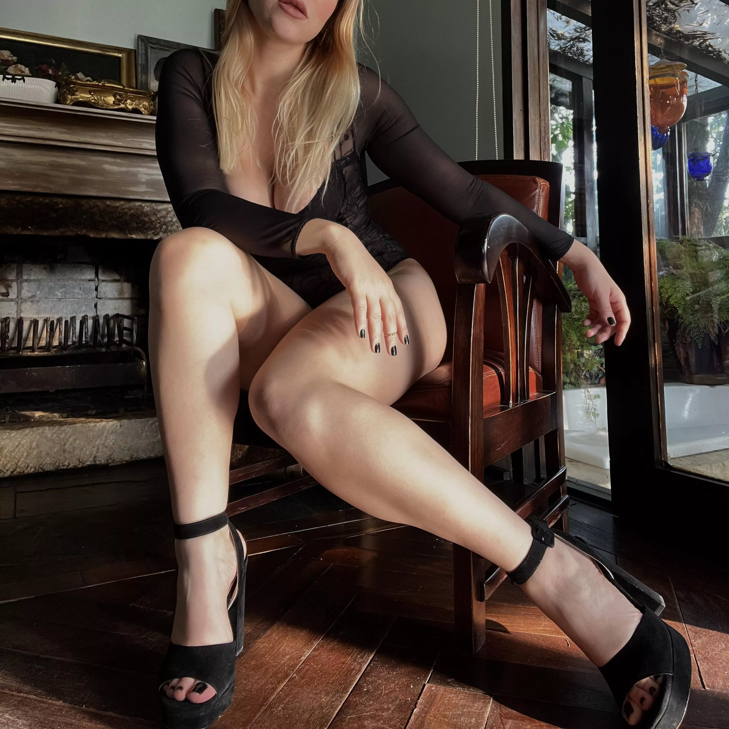 Your mistress is waiting for you posted by YourGoddessFreya