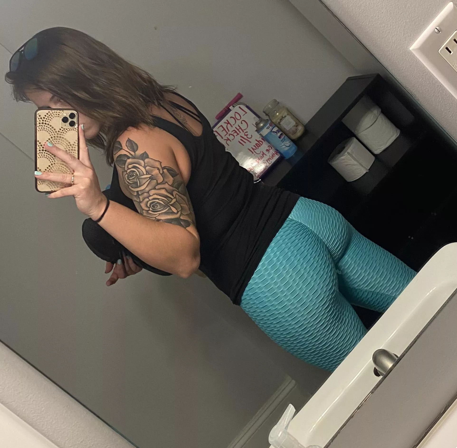 Your tournament distraction🏀💋 posted by _casxo