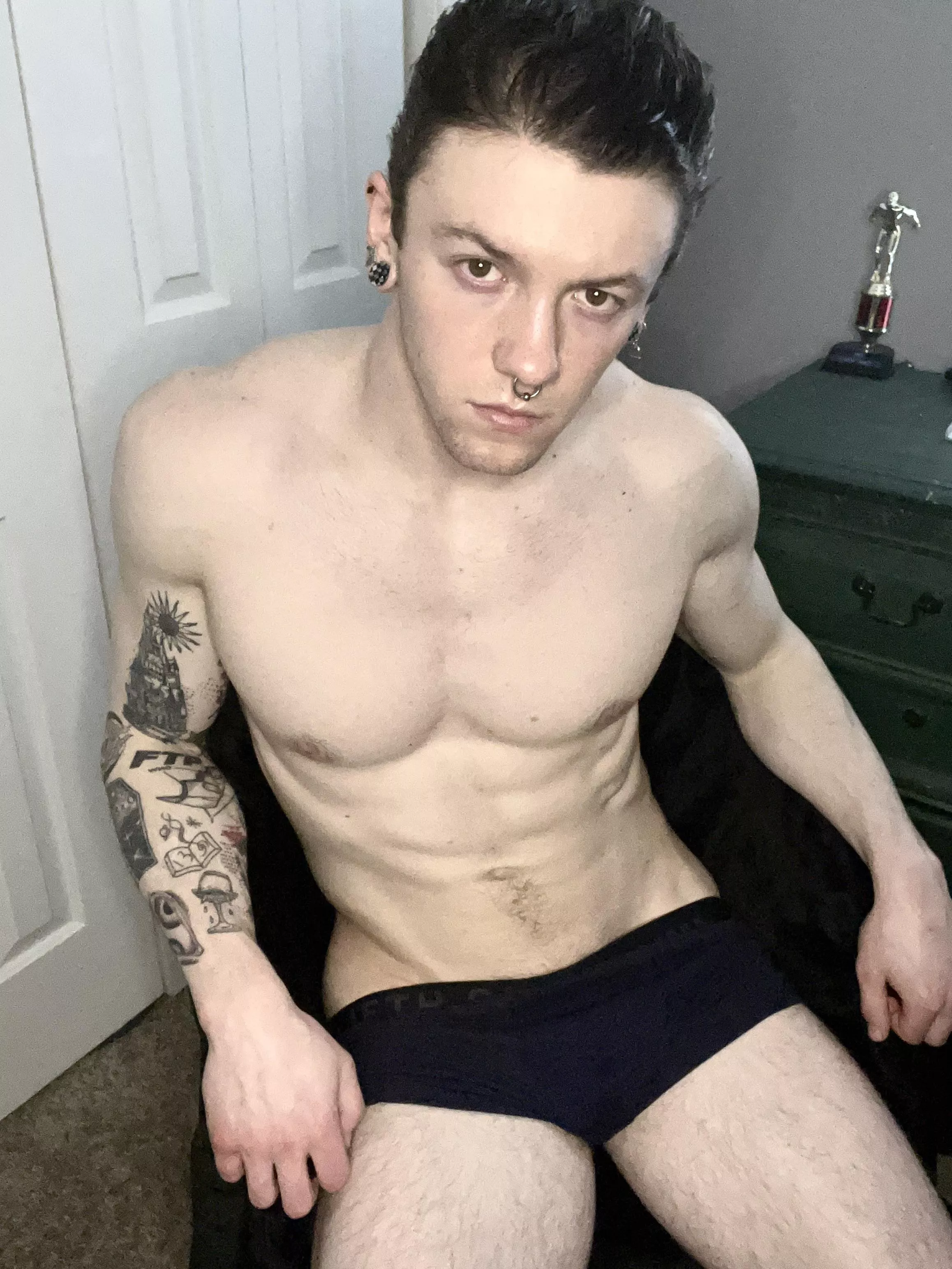 You’ve been working hard. You deserve some head ;) posted by sadandhydrated_97