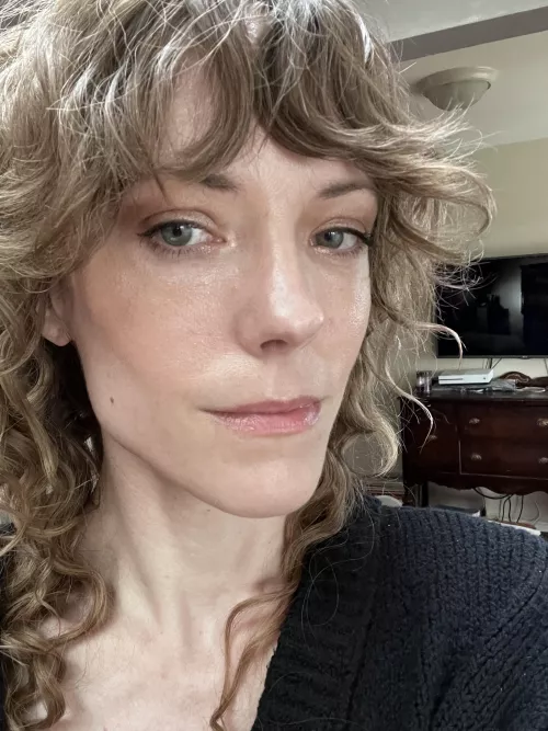 You've seen my pussy numerous times, changing it up with a simple natural selfie for a moment ;) by ElectriDisplay