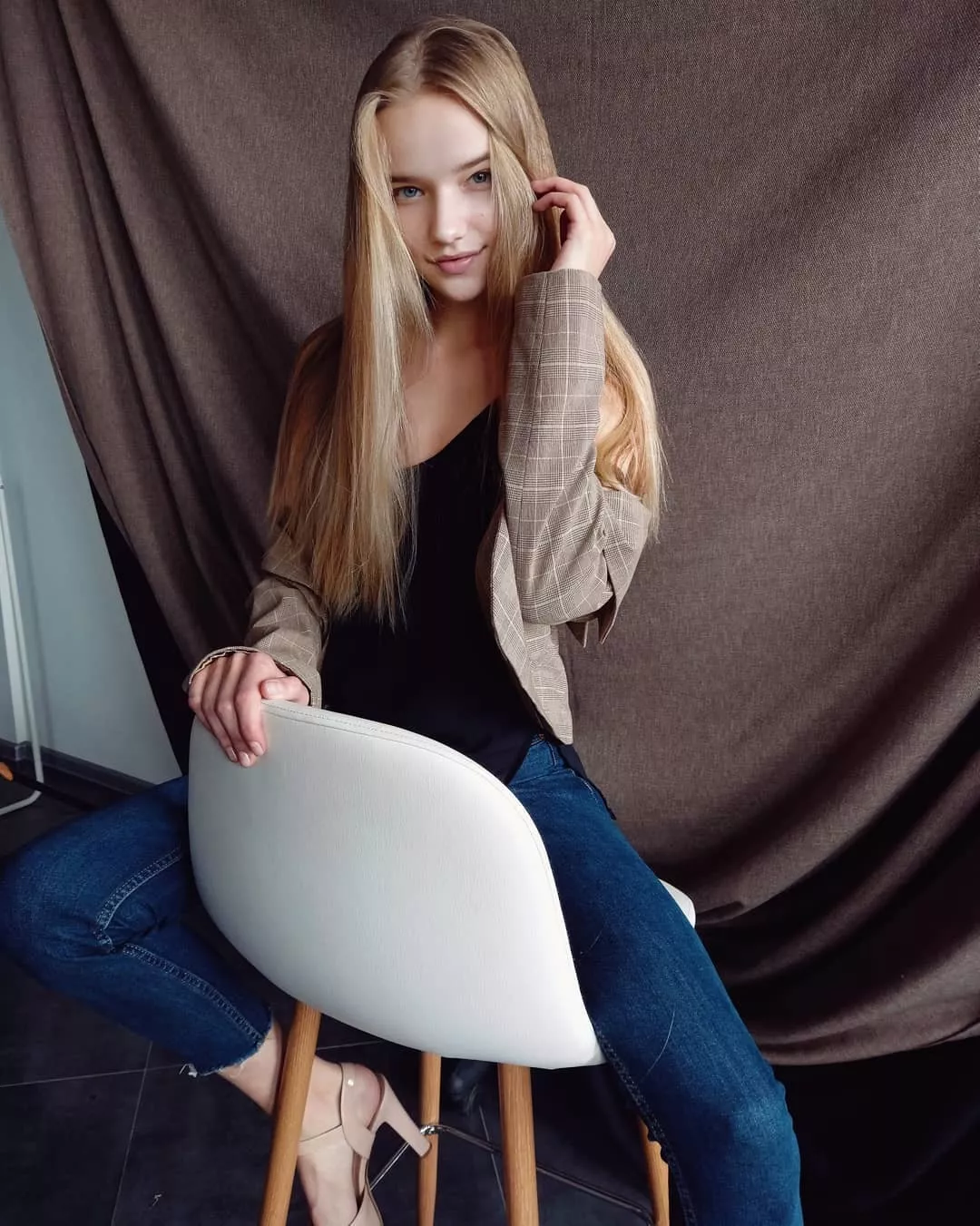 Yulia Batova posted by ECTO1984