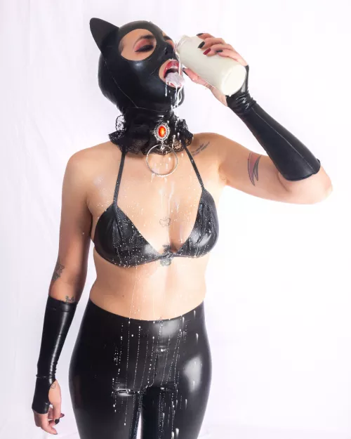 Yummi - The Black Rubber Project by Max-Black-Satiro