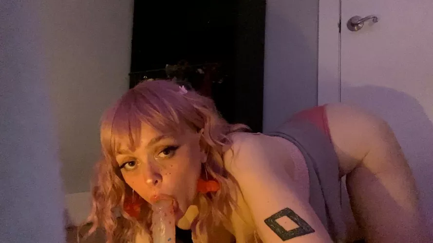 Yummyyy by mastersblankpaige