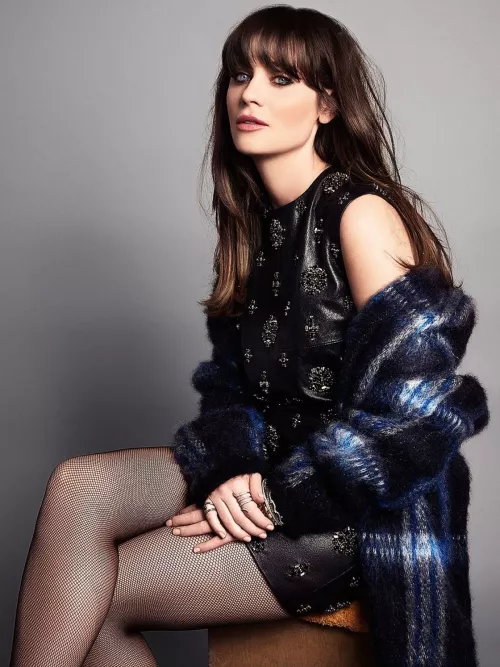 Zooey Deschanel by skipperbob