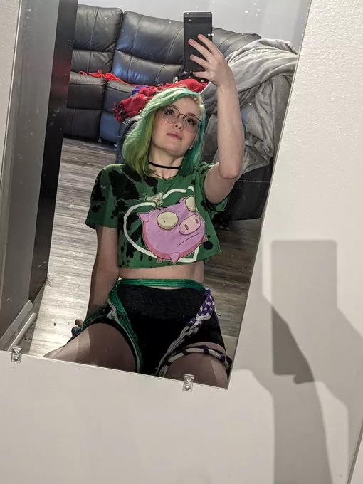 A Little tied up on a Friday Night~❤️ posted by CarbunnyBun