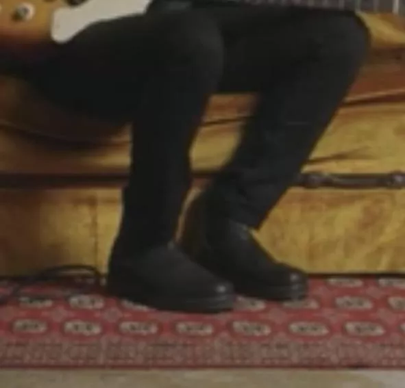 Can anyone identify these boots? posted by Deadliving8221