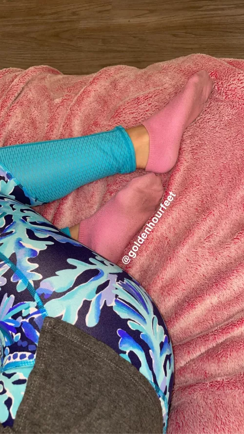 Can you tell how strong these smell?🤭 by goldenhourfeet