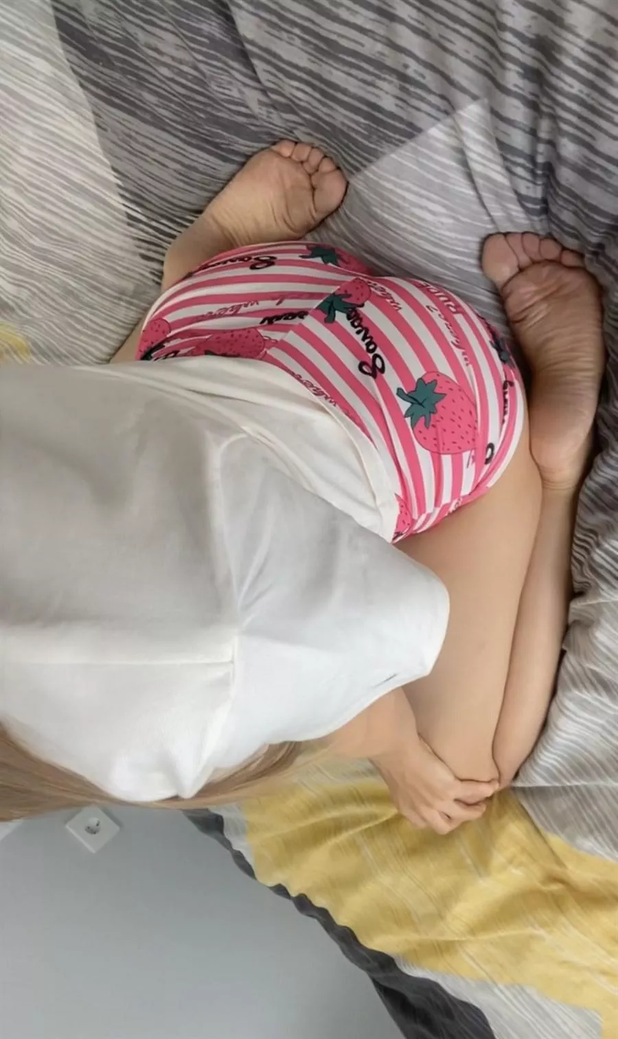 Delicious strawberries mmmm posted by privilycurl31