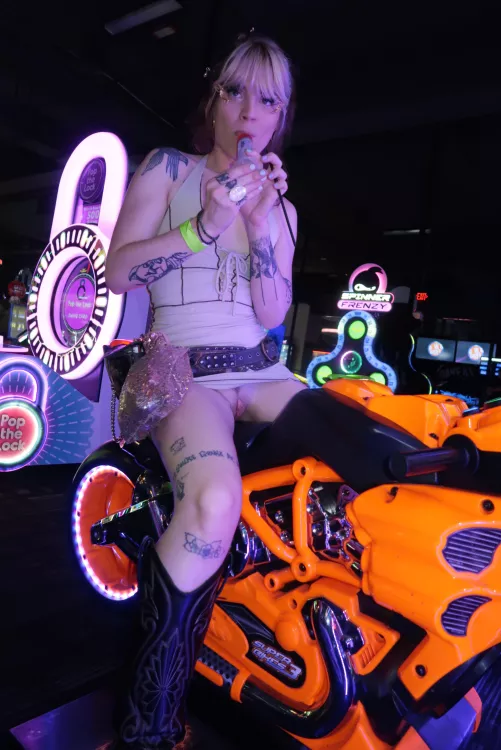 flashing pussy in the Dave n buster suckin down Jell-O shots by SophiiStar