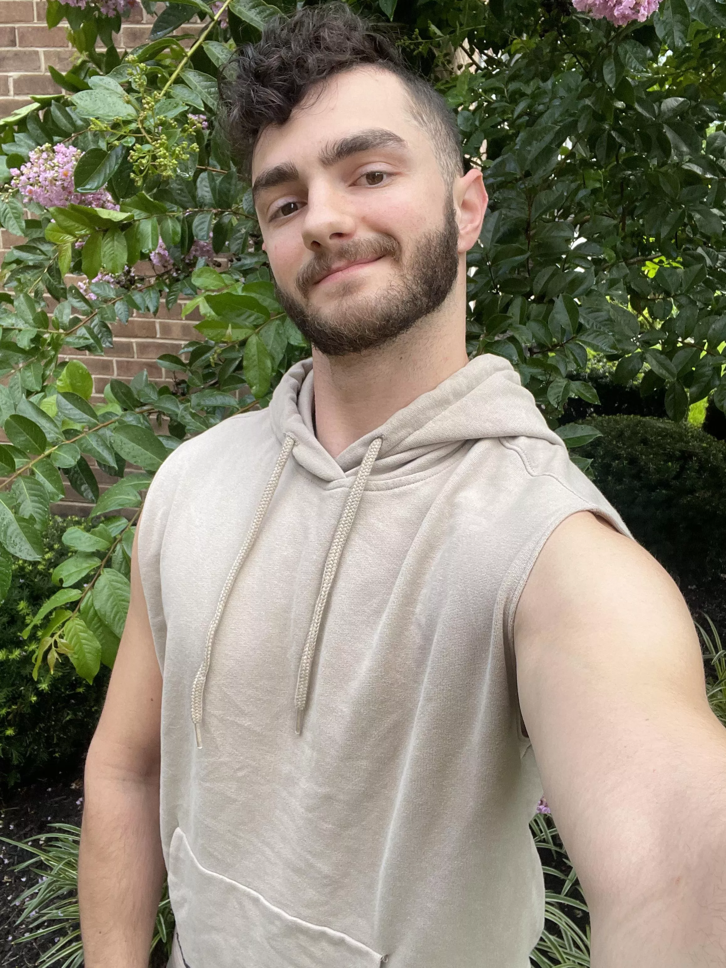 Happy Friday bros! posted by btwolfing