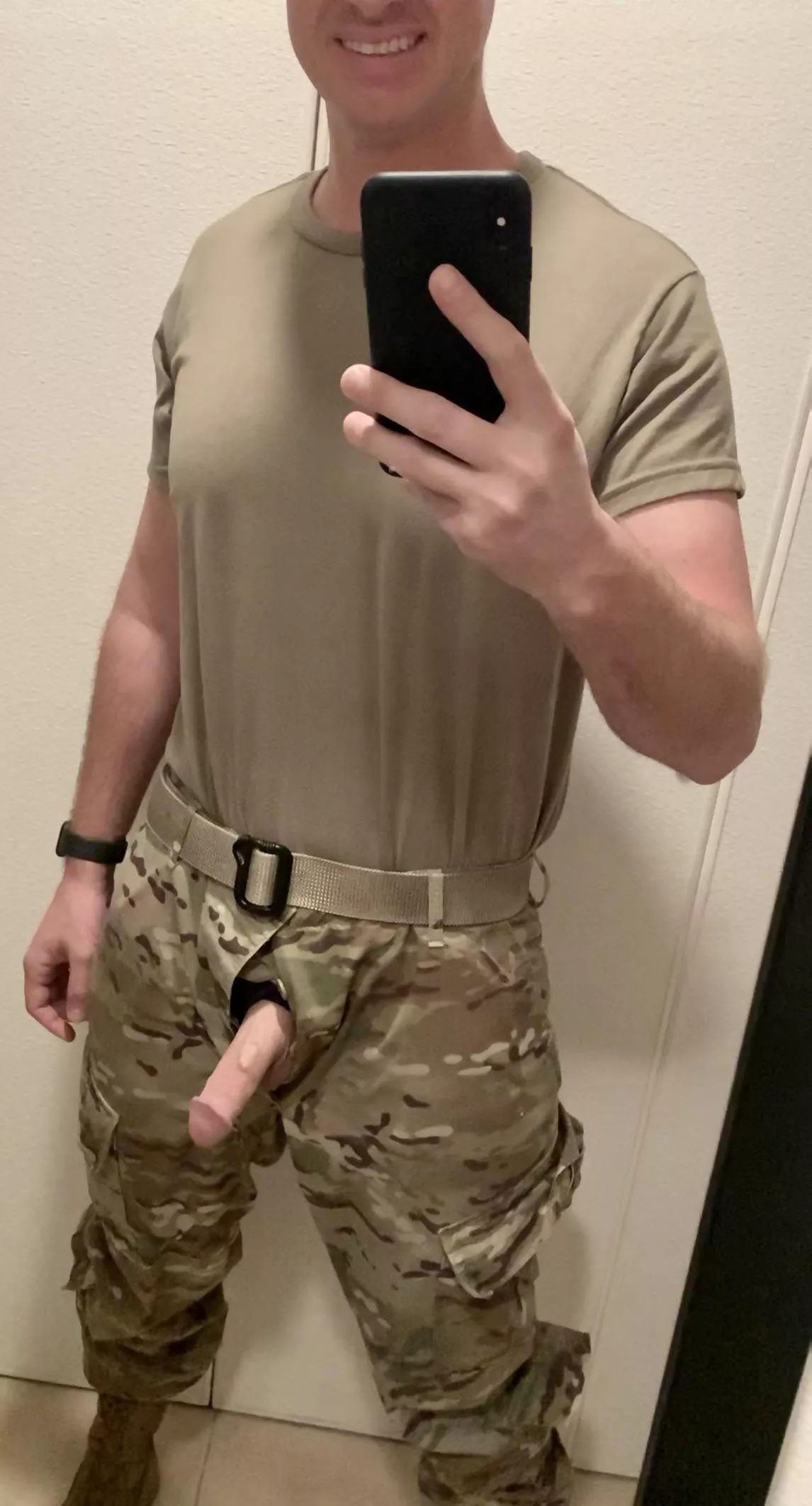 You thought hump day was fun? Wait til you spend frisky Friday with me! posted by slashbanter