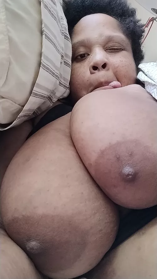 Do you like mommy slutty TIG ol BIDDIES!? by Queenofdafcup