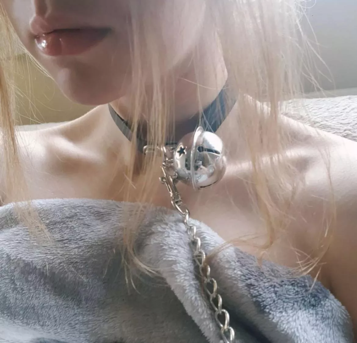 Little Kitty on a leash 🐈‍⬛ posted by LeaLovesmoon