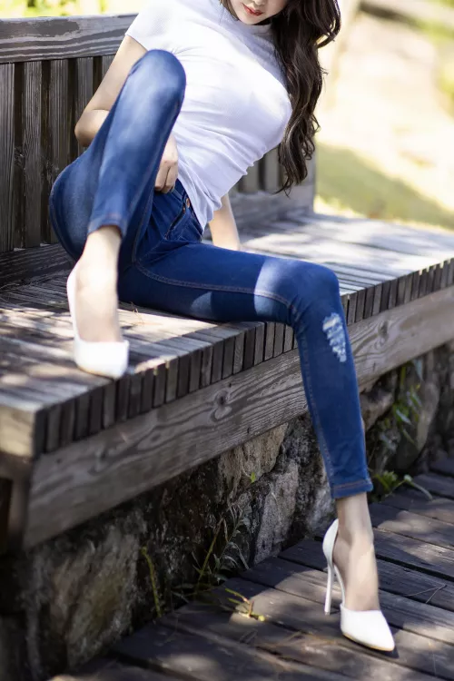 Such a great day to wear my heels out. [F] by FoxyGirlMina