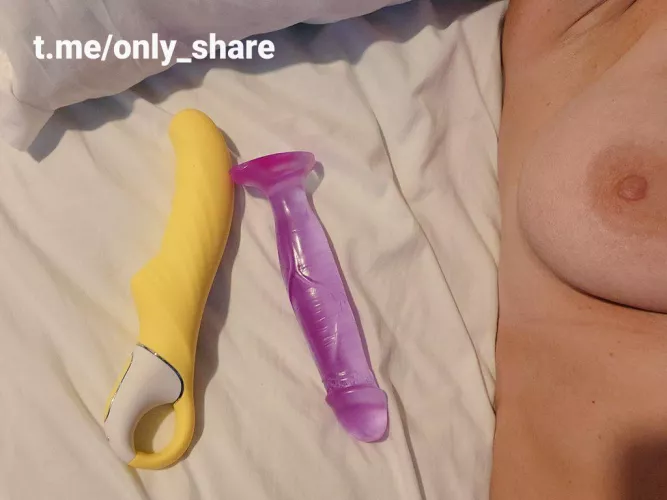 Wanna see me indulge in solo play? by Main_Sir5887