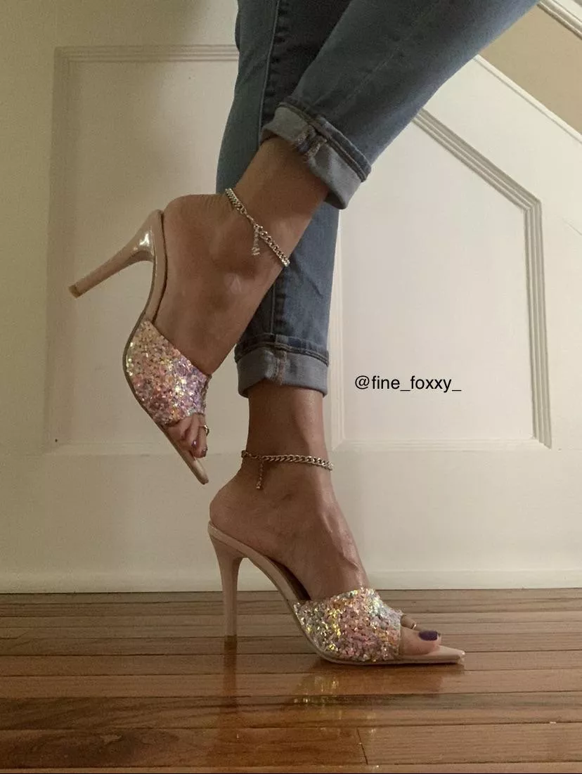 A little sparkle posted by Fine_Foxxy_