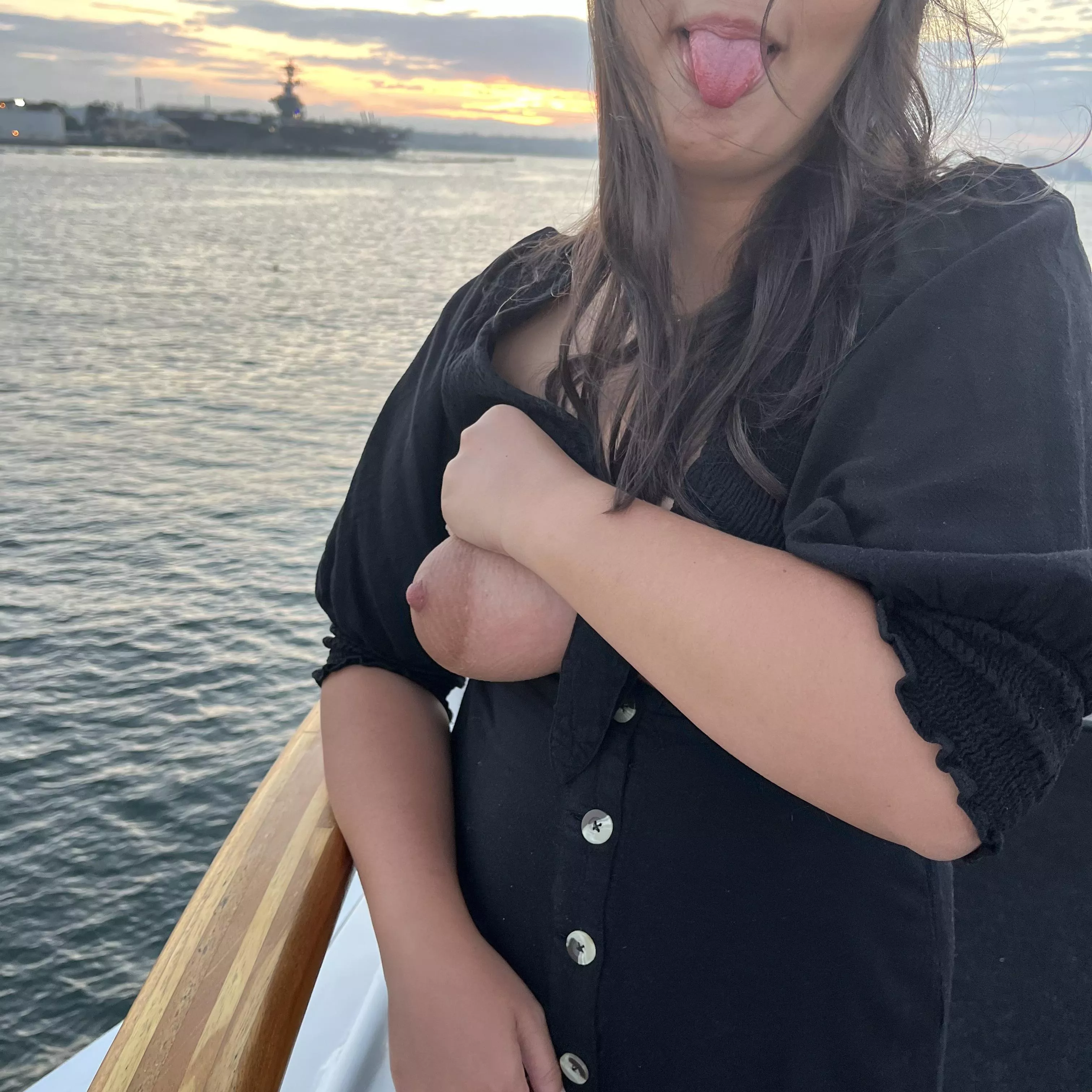 Being cheeky on our dinner cruise.. posted by ohthatdudekyle
