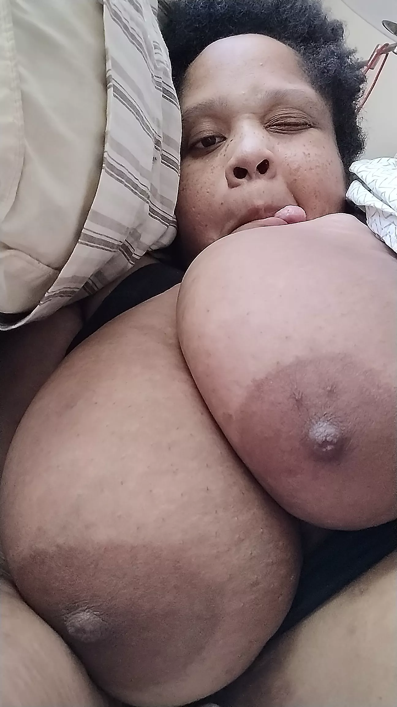 Do you like mommy slutty TIG ol BIDDIES!? posted by Queenofdafcup