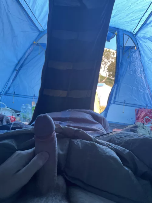 Having a hard time camping at this festival 🥵 by fluumes