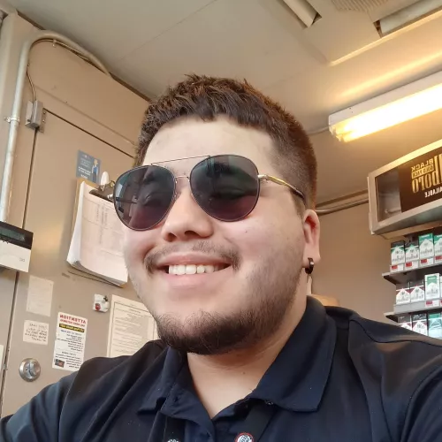 [m19] don't really know where to post this just wondering if people find me attractive by cchcthrowaway