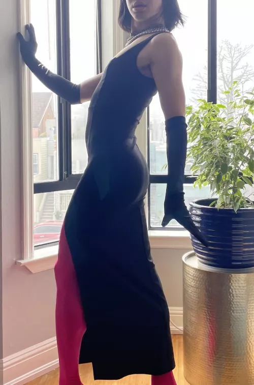 #SanFrancisco Your femmeCD fantasy awaits 👠 Say hi with face & sexy pics 💋 I’ll send too! by btumitumi