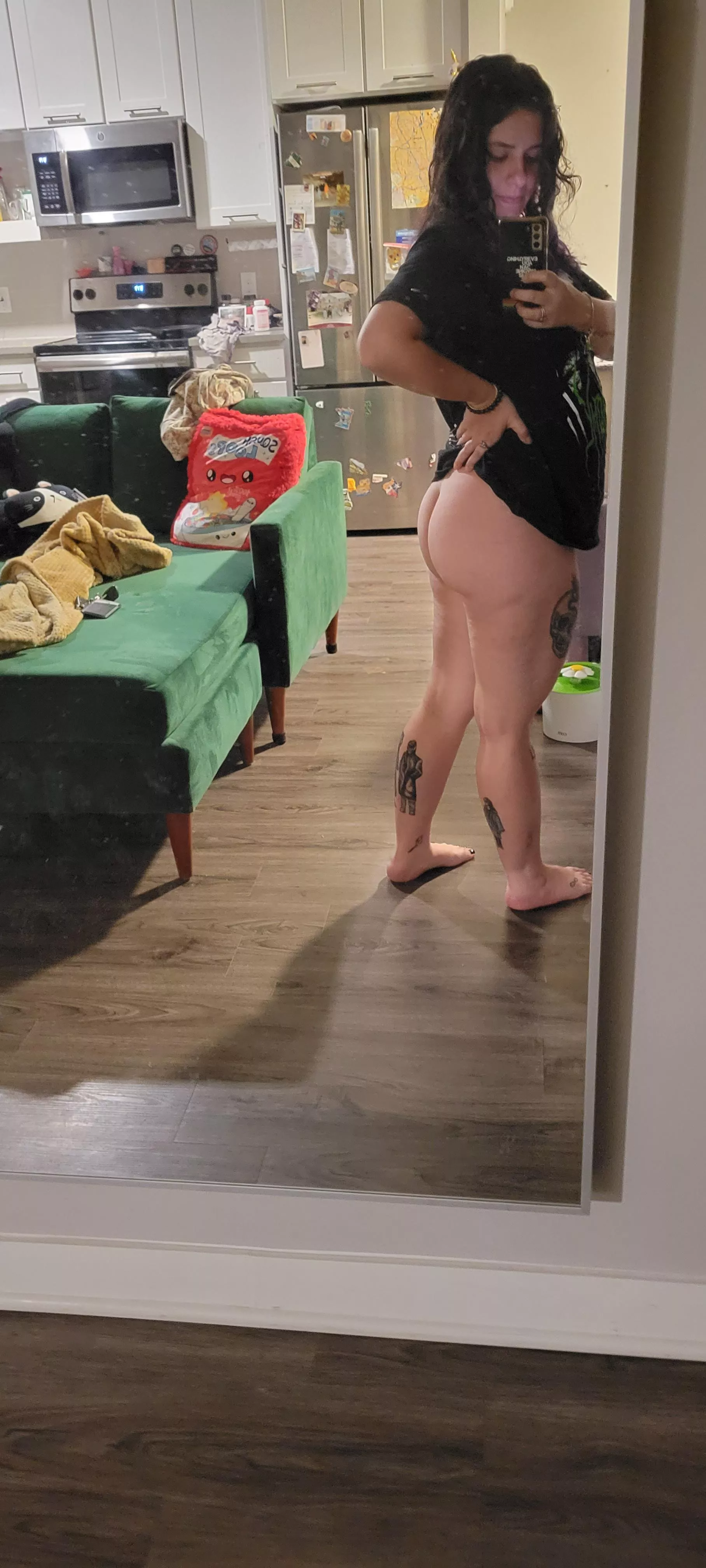 Wanna help me forget someone posted by greenpixie6