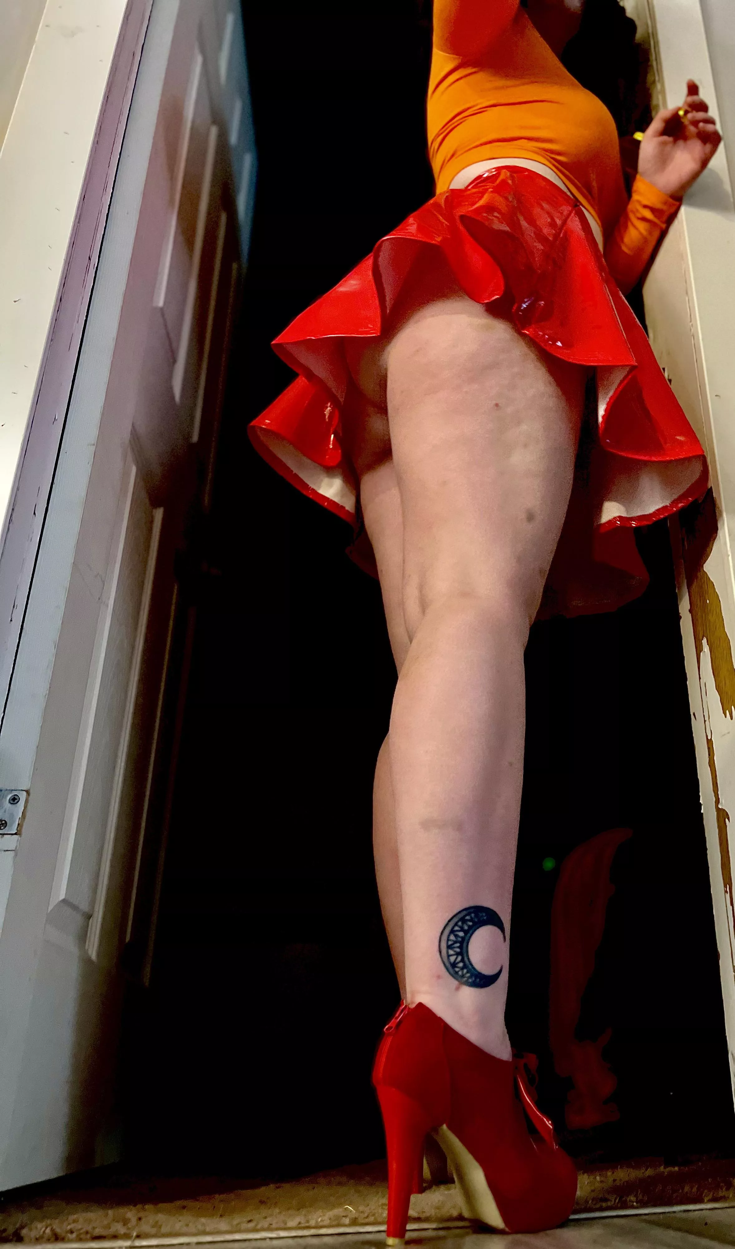 Why are you looking for clues down there, goofball? posted by TheWoodpeckers