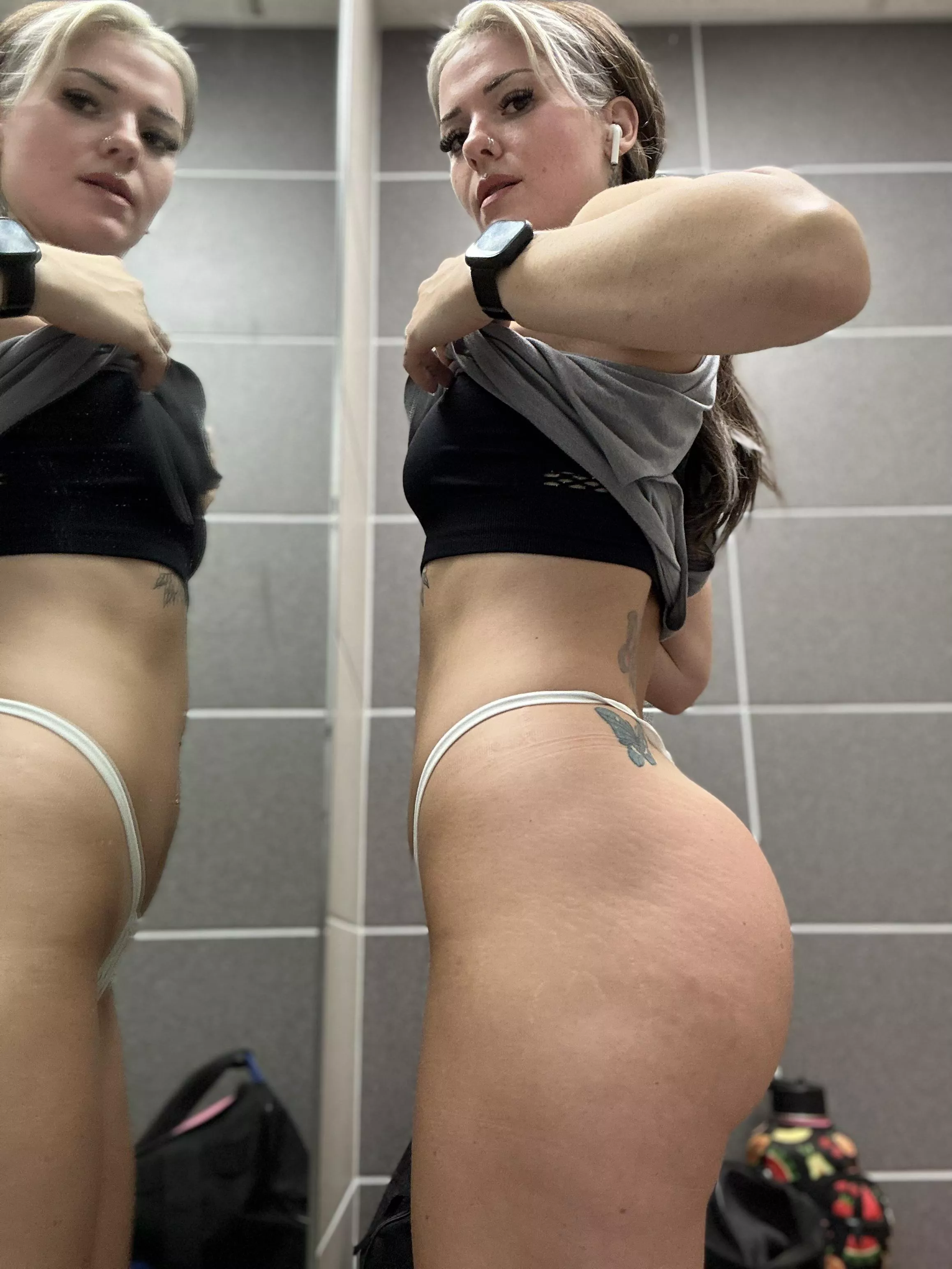 Best kind of thongs are gstrings posted by lolotaylor