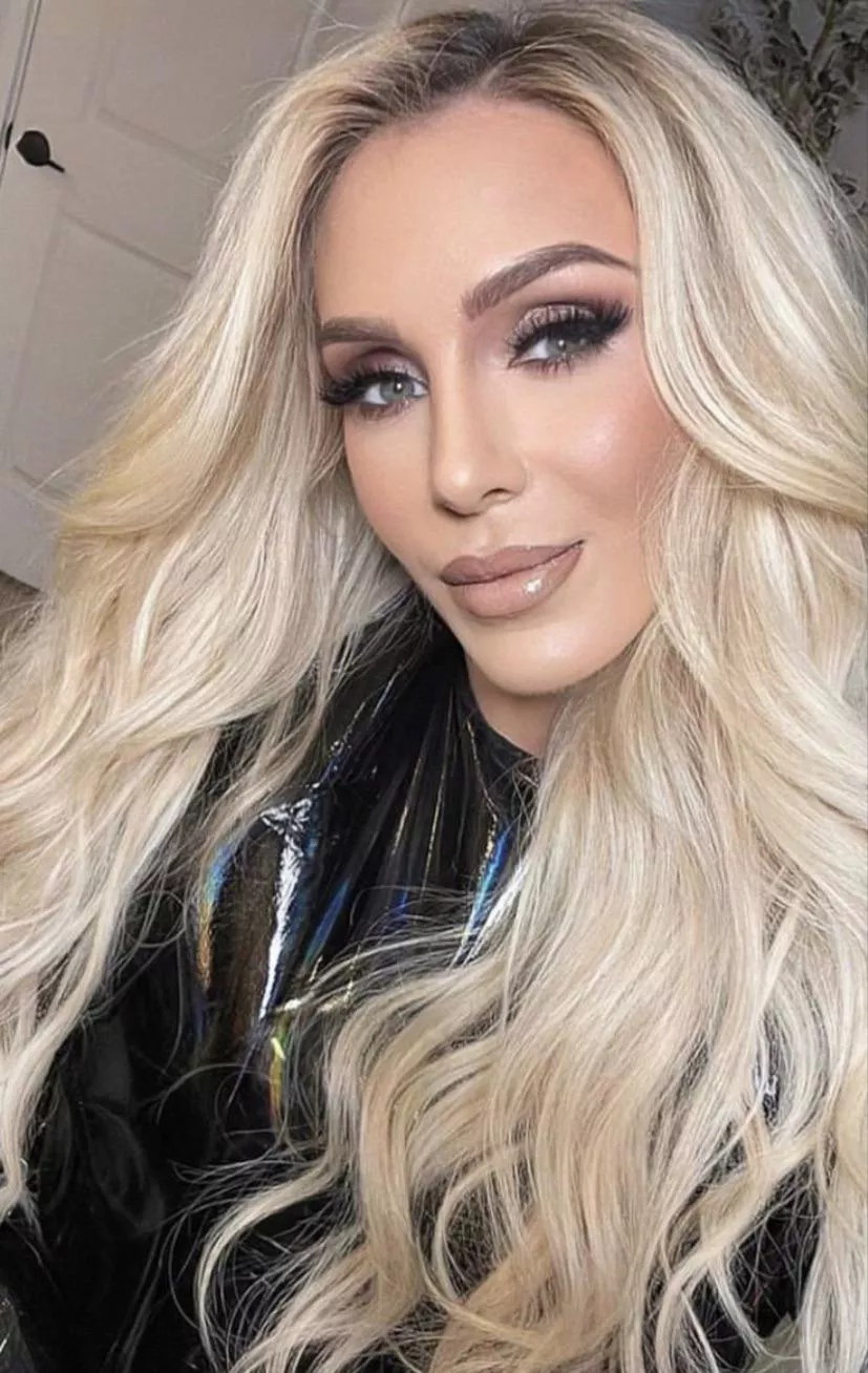 Charlotte Flair posted by WWEHotWomen