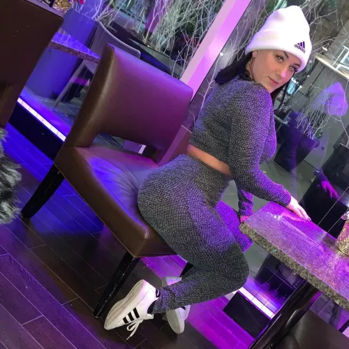 Do I look like a good sub? by jadmonster12