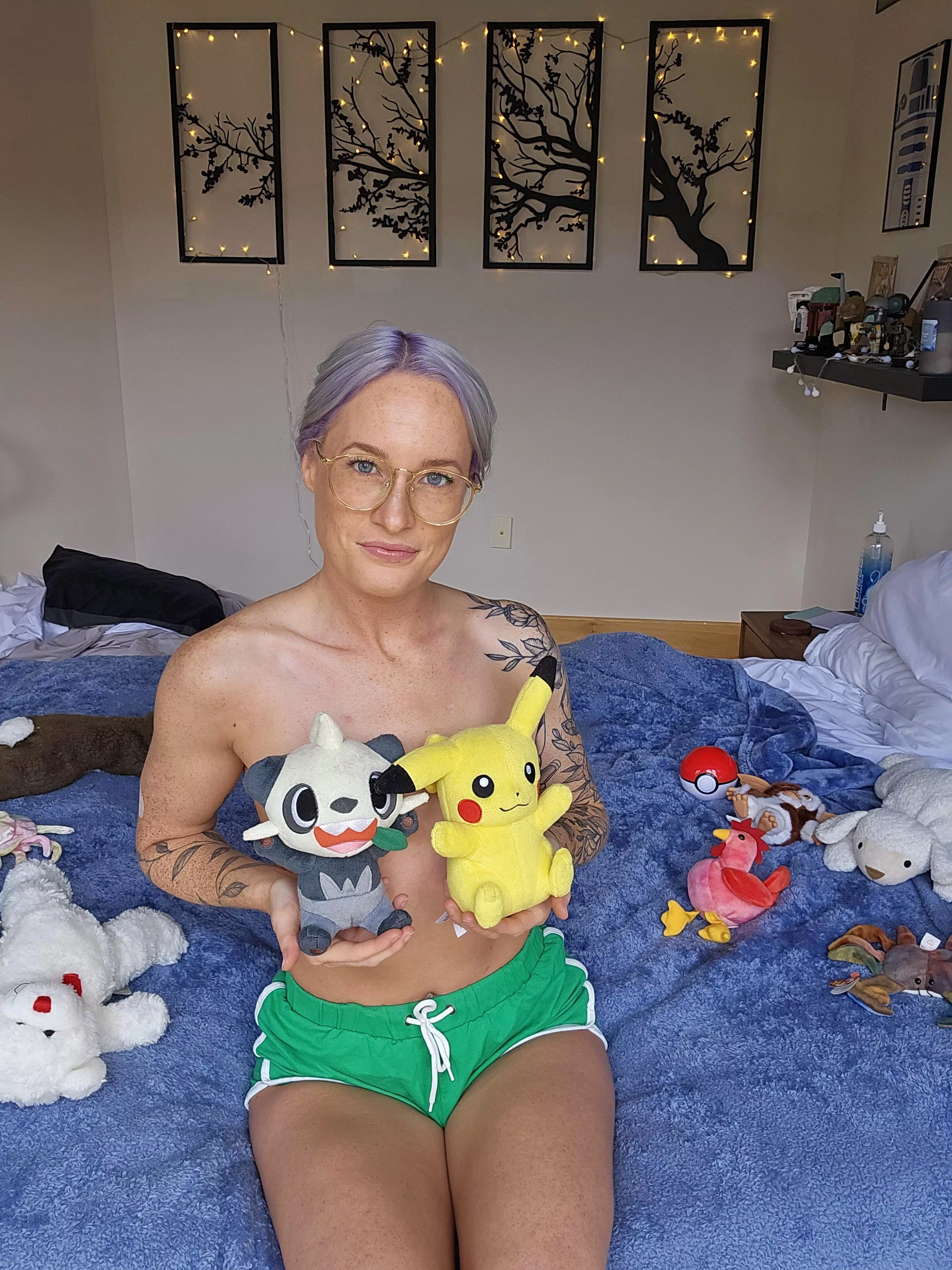 Do you like my Pikachu?? 😏 [F]29 posted by _MyLittlePanda_