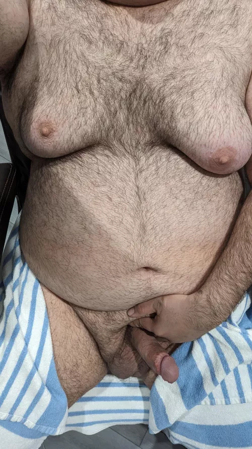 Fresh out of shower by NakedVikingGamer