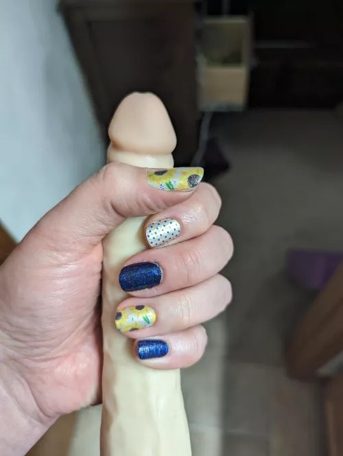 I wish your dick was in my hand 🍆💦 by mscurvyblonde