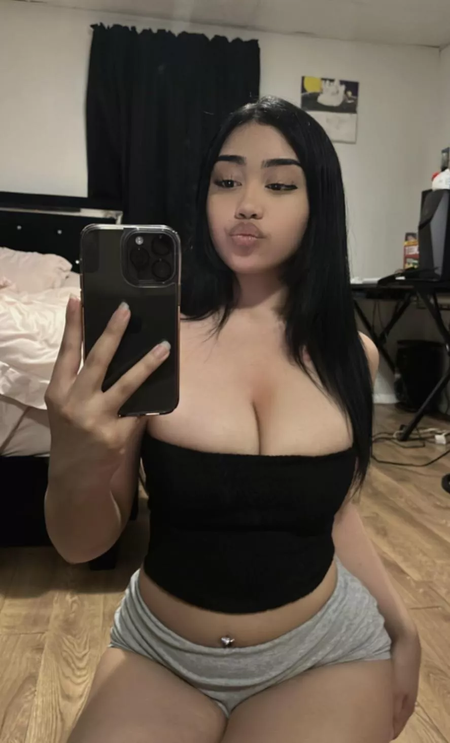 Ik I make u wanna do unspeakable things 😩😩 posted by Lil_bzc