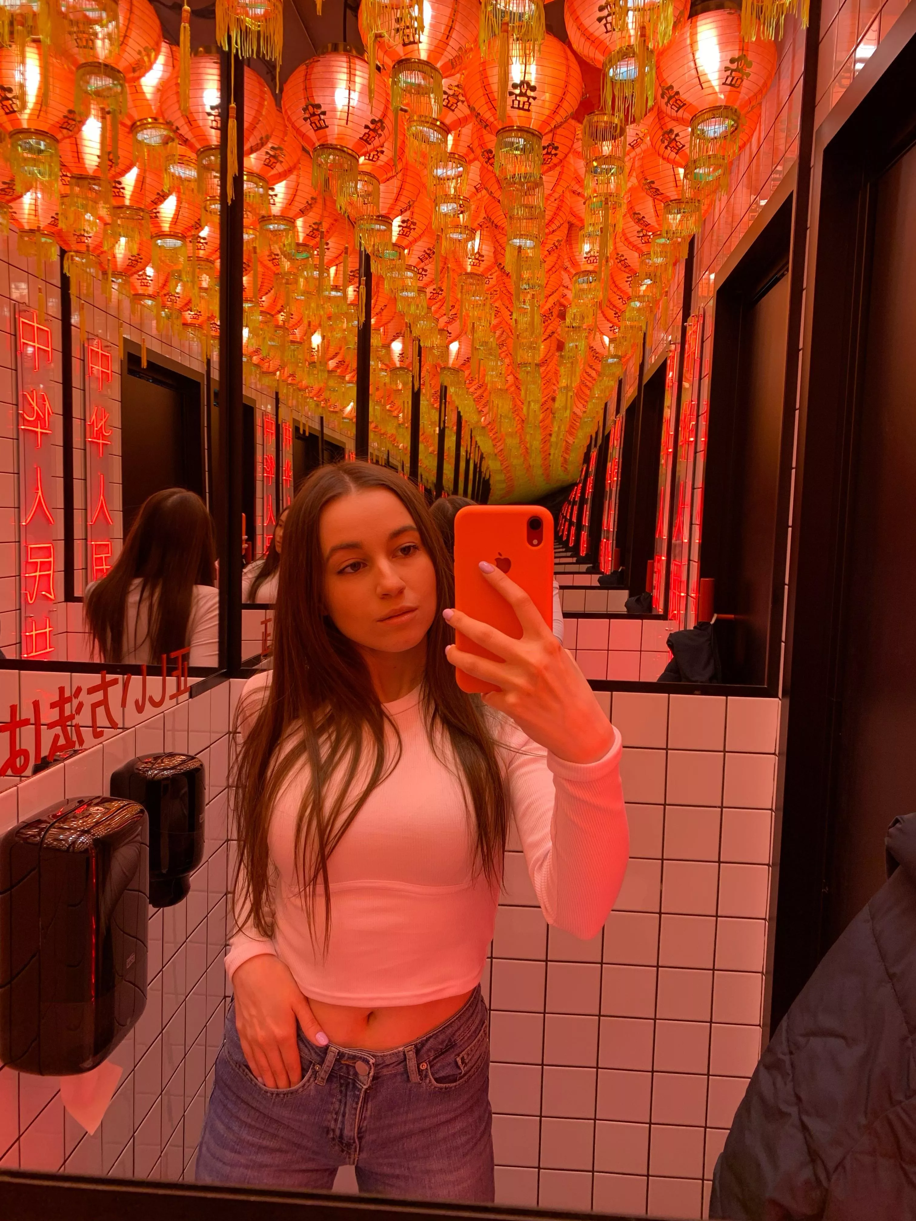 my tummy looks good with this crop top👅👅👅👅 posted by ZaychikPupsik