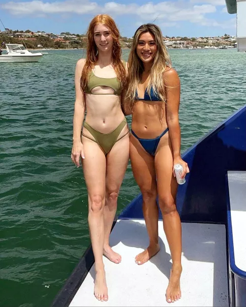 Pale or tan? by benderod