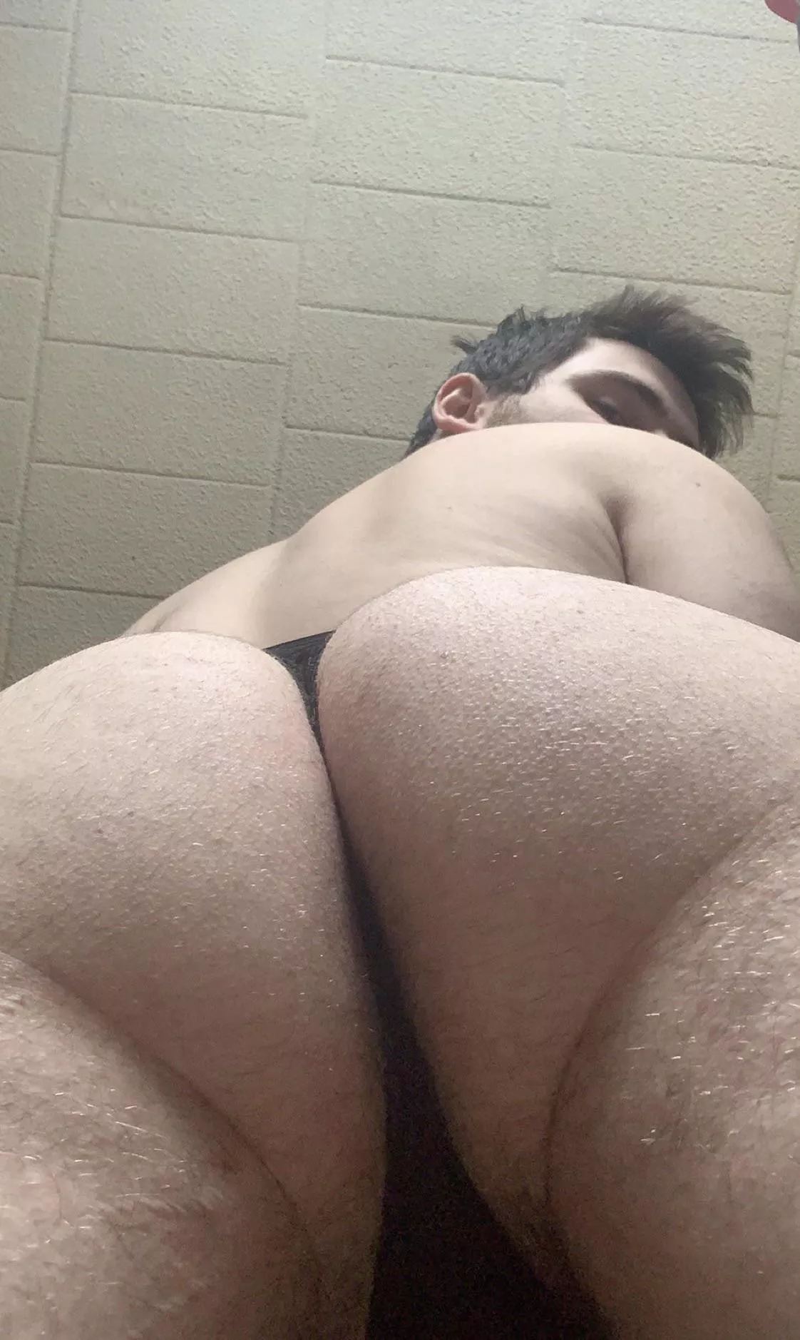 perfect angle posted by yes_it_iz