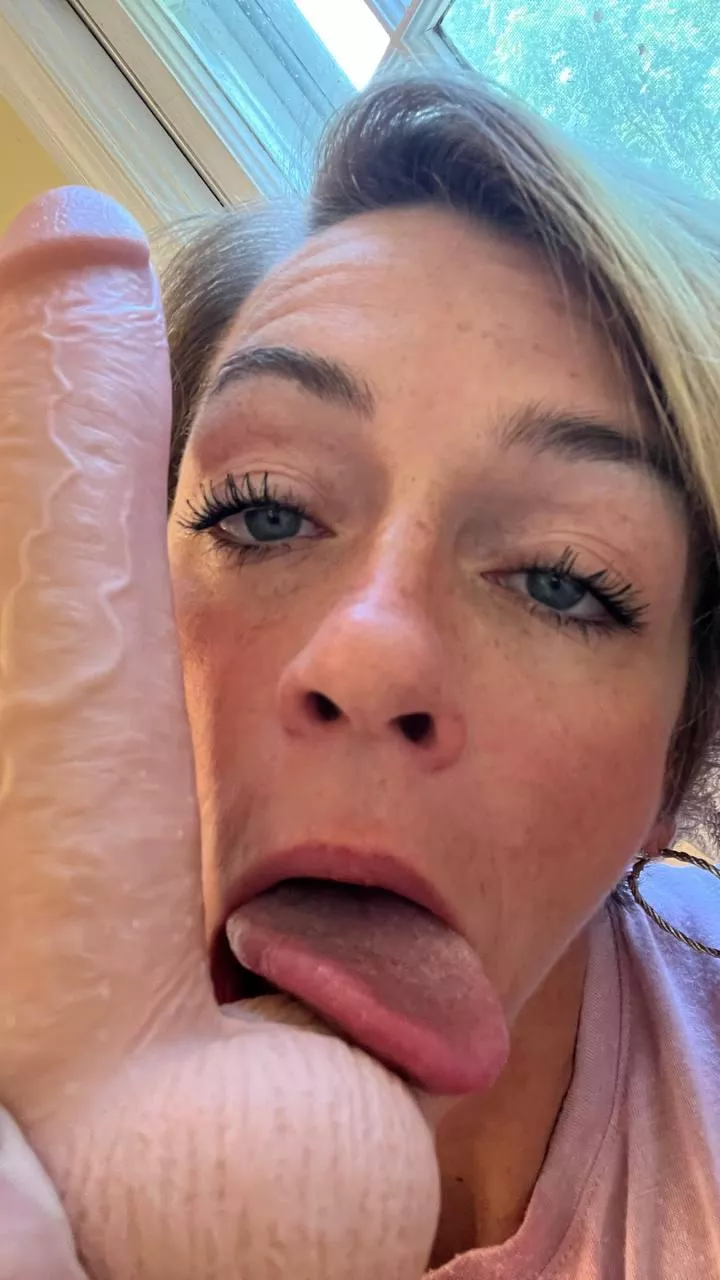 Should I suck it? (F) 44 posted by SashaSins555