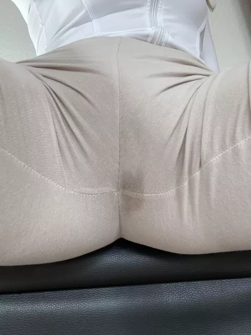 Super wet, guess what I am thinking about by naughtymariee