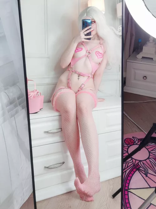 Worship my legs? (Aldorachan) by aldorachan