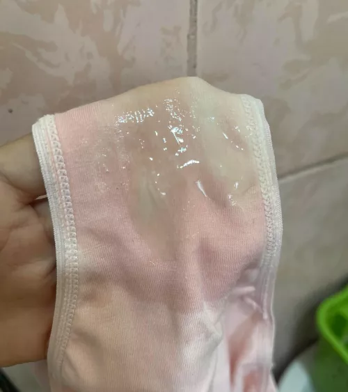 8 hours after. Damn mixed cum smells kinda sweet. by taguro09