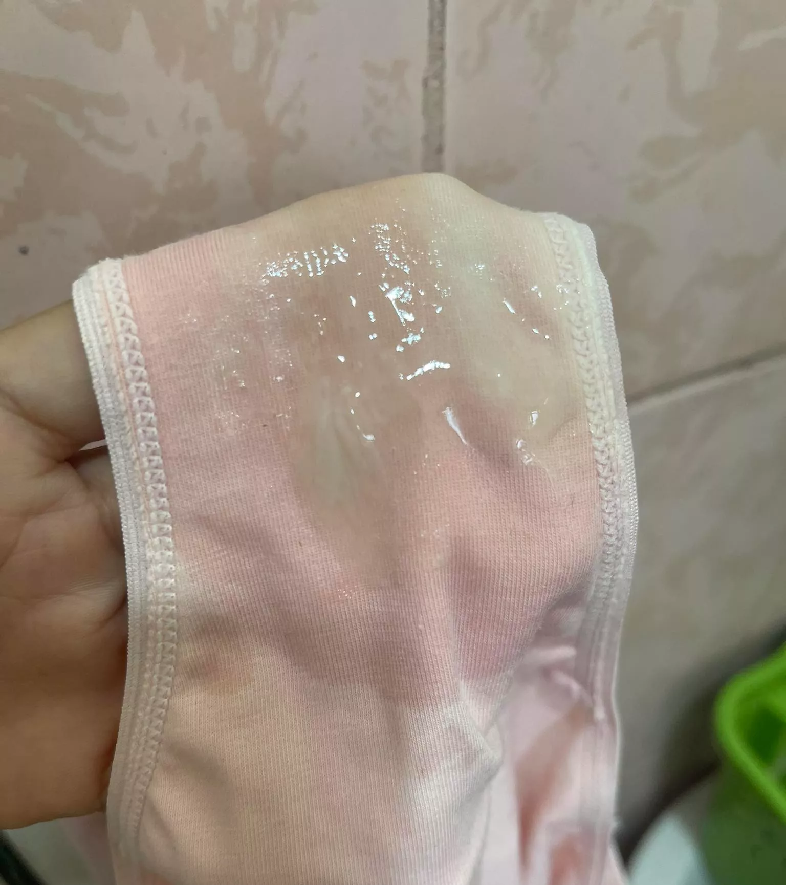 8 hours after. Damn mixed cum smells kinda sweet. posted by taguro09