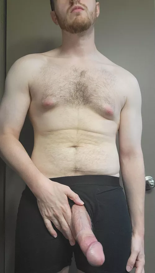 A quick pic before my workout! by lots_ojunk