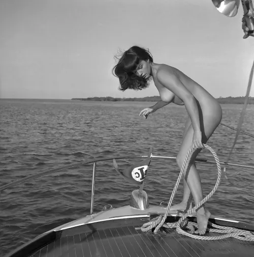 Bettie Page 1950s by michalemartyr