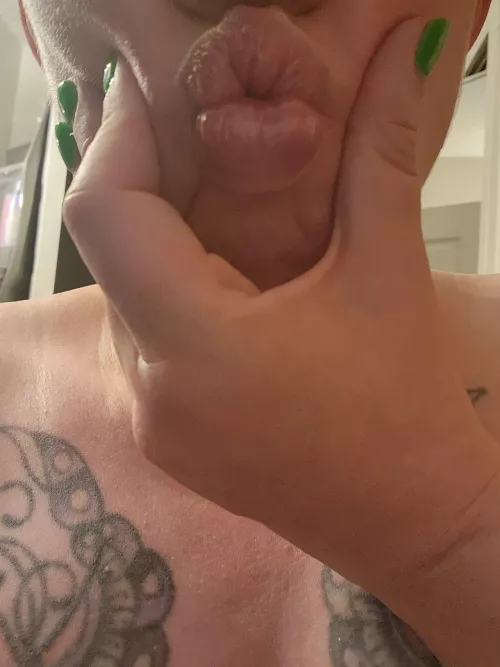 Big Shiney Wet Lips by Livid-Dirt-6560